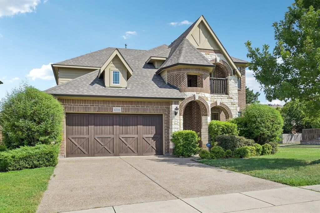 Property Photo: 4316 Dottie Drive TX 75074