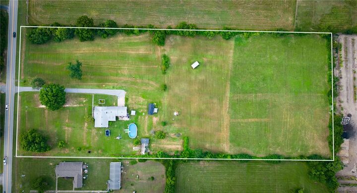 Property Photo: 4301 N 2nd Street AR 72756