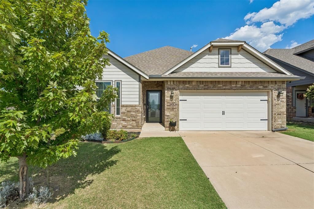 Property Photo:  13716 Paddington Avenue  OK 73142 