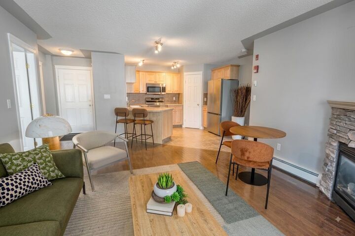 Property Photo: 7451 Springbank Boulevard SW 1207 AB T3H 4K5