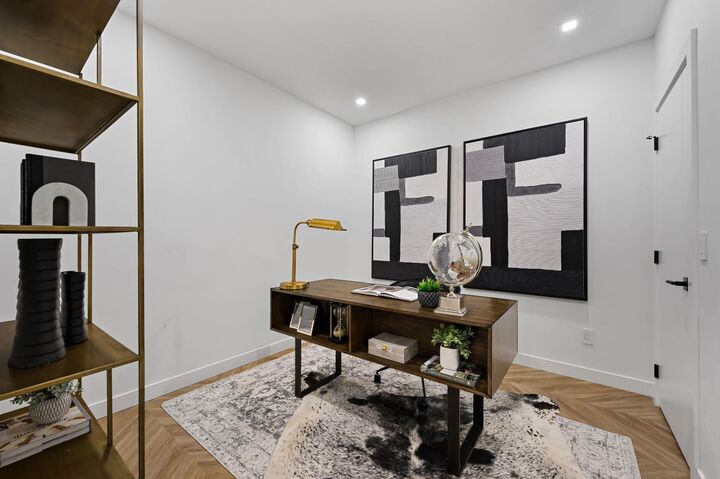 Property Photo:  8505 Broadcast Avenue SW 114  AB T3H 4C7 