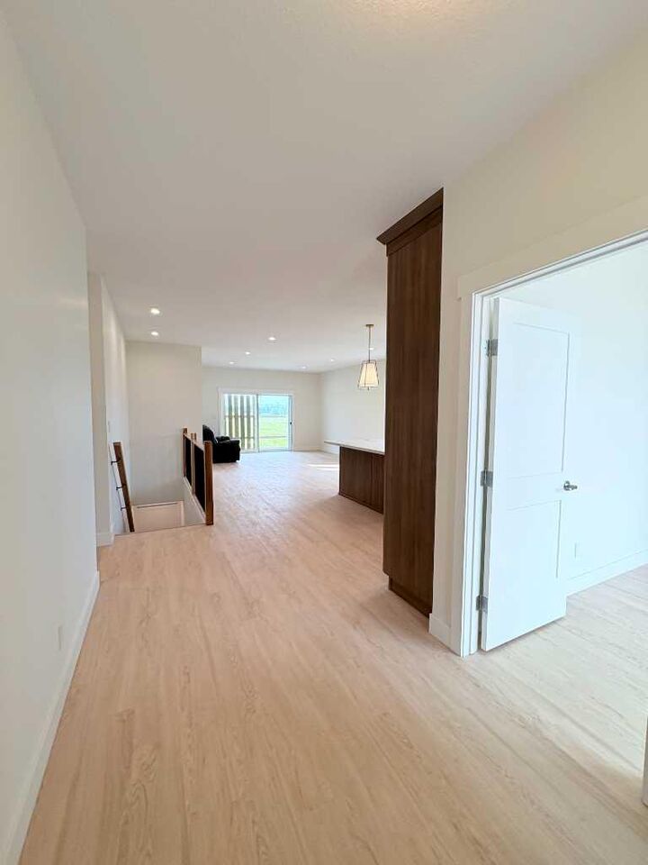 Property Photo: 919 Fairway Boulevard AB T0K 0K0