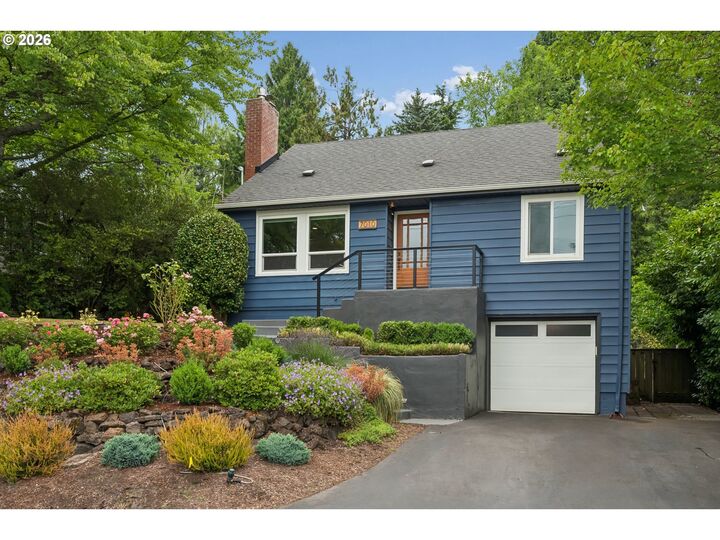 Property Photo: 7010 SW 35th Ave OR 97219