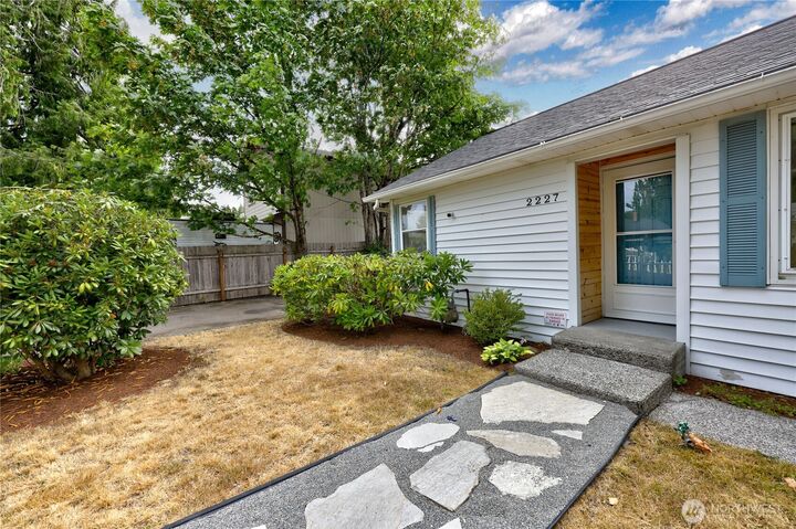 Property Photo:  2227  Sidney Avenue  WA 98366 