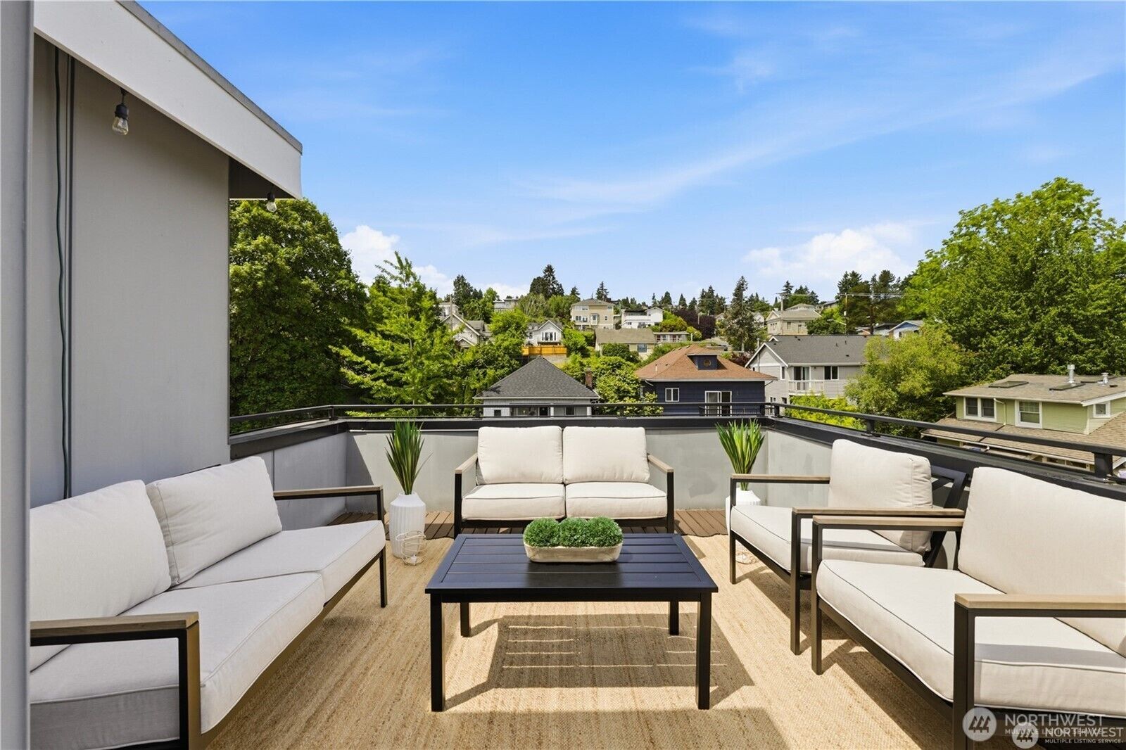 Property Photo: 3045 21st Avenue W C WA 98199