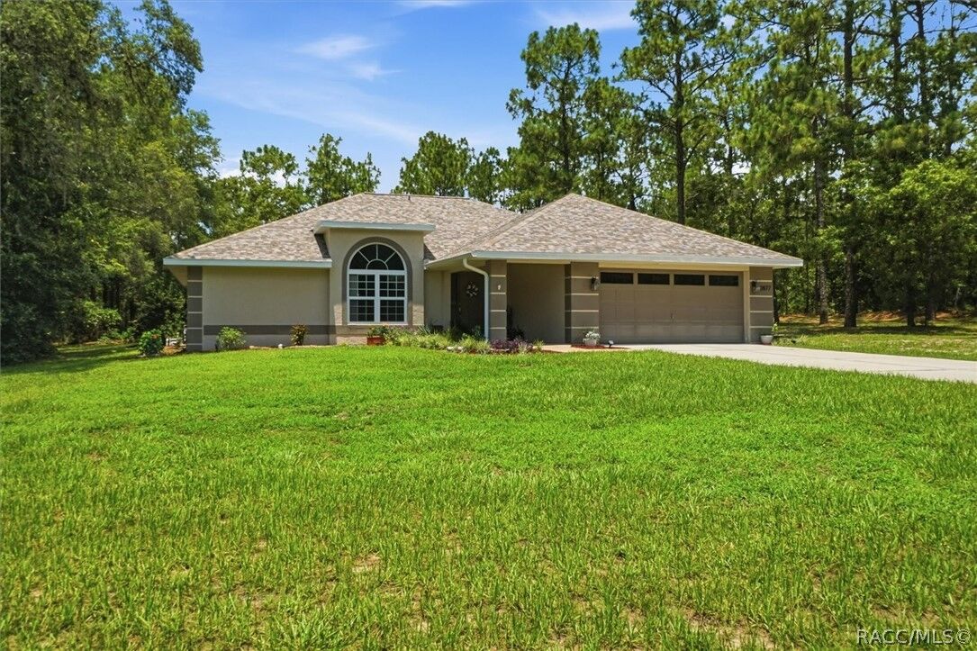 Property Photo:  2877 W Axelwood Drive  FL 34465 