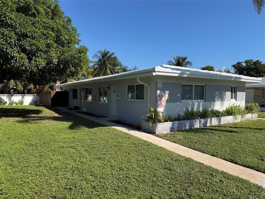 Property Photo:  1077 NE 34th Street 3  FL 33334 