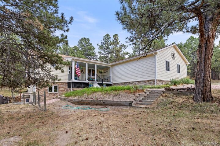 Property Photo:  4882 Antelope Trail  CO 80106 