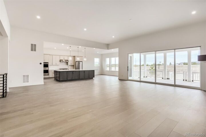 Property Photo:  412 Agoseris Way  CO 80104 