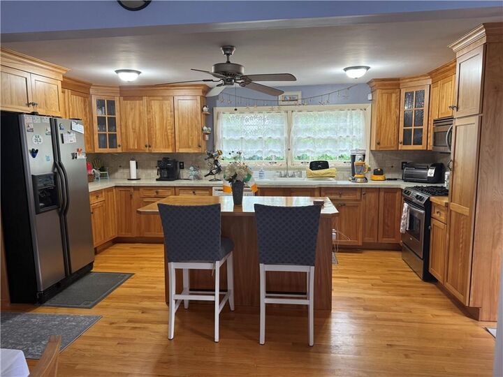 Property Photo:  10 Isabelle Drive  RI 02882 