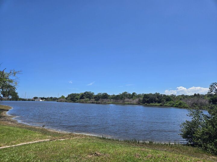 Property Photo:  25 Davis St  FL 32084 