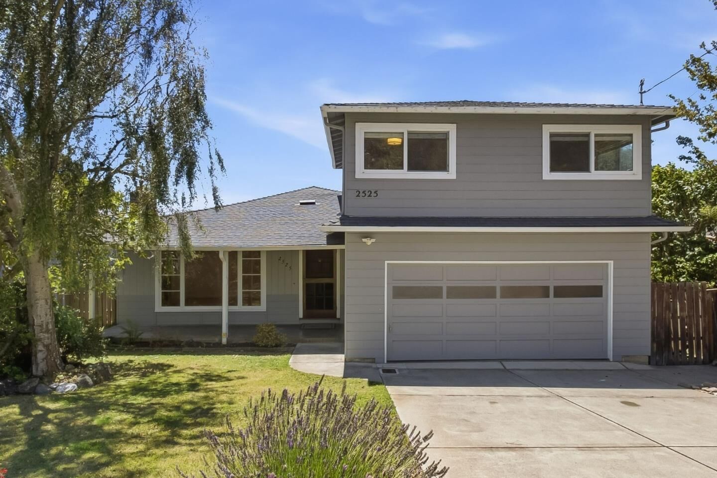 Property Photo:  2525 Dekoven Avenue  CA 94002 
