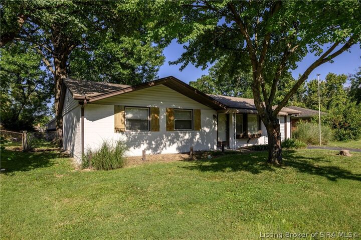 Property Photo:  1120 Spicewood Drive  IN 47129 