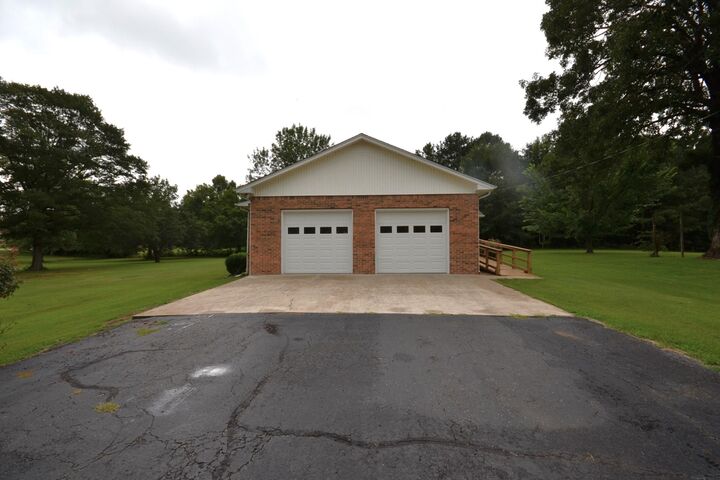 Property Photo:  4433 Co Rd 1223  AL 35179 