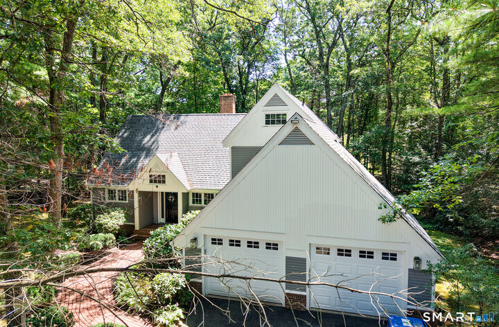 Property Photo:  26 Chiltern Street  CT 06032 