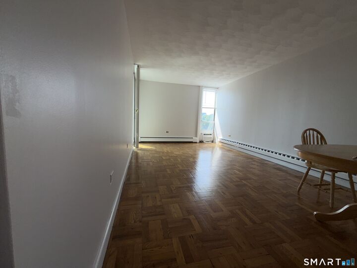 Property Photo: 87 Glenbrook Road 7G CT 06902