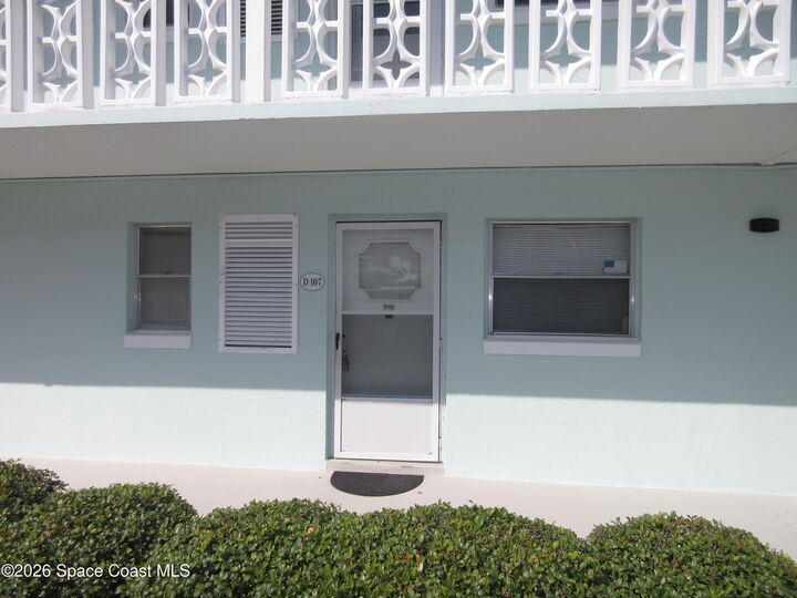 Property Photo:  325 N Causeway  FL 32169 