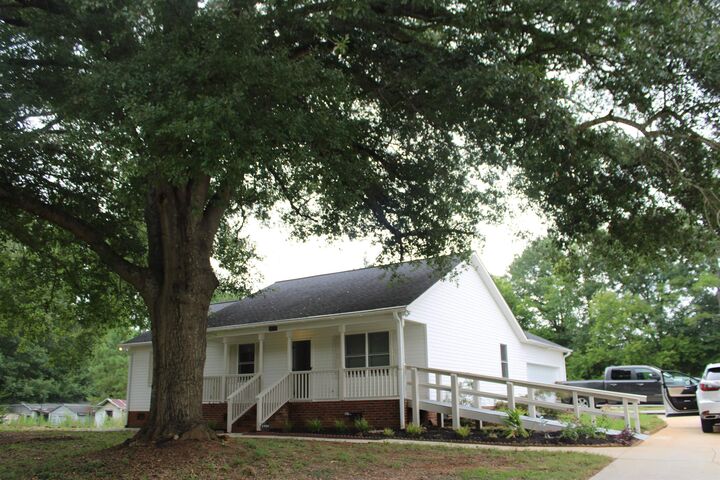 Property Photo: 1059 Otts Shoals SC 29376