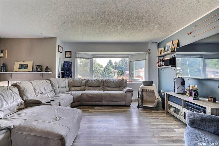 Property Photo: 86 Straub Crescent SK S4T 6S6