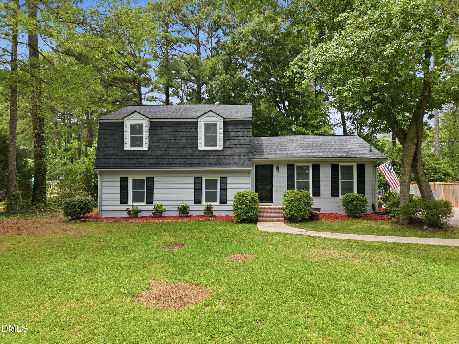 Property Photo: 1111 Knollwood Drive NC 27502