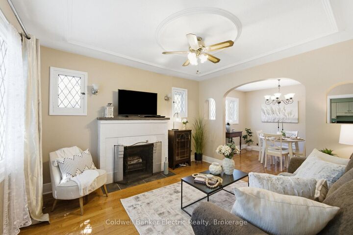Property Photo:  1228 Kenneth Avenue  ON K9J 5P9 