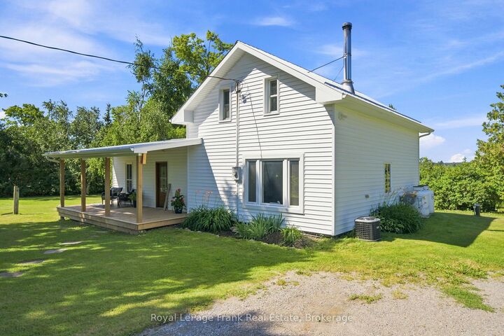 Property Photo: 661 Fingerboard Road ON K0M 2J0