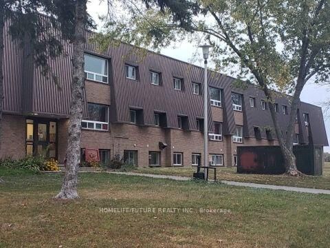 Property Photo:  260 Academy Street 305  ON K0K 1G0 