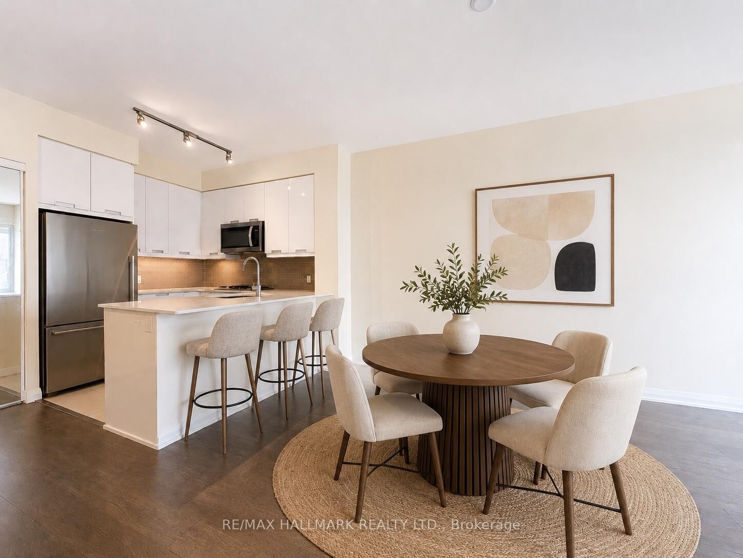 Property Photo:  35 Watergarden Drive 1711  ON L5R 0G8 