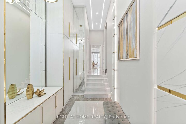 Property Photo: 256 Northwestern Avenue ON K1Y 0M3