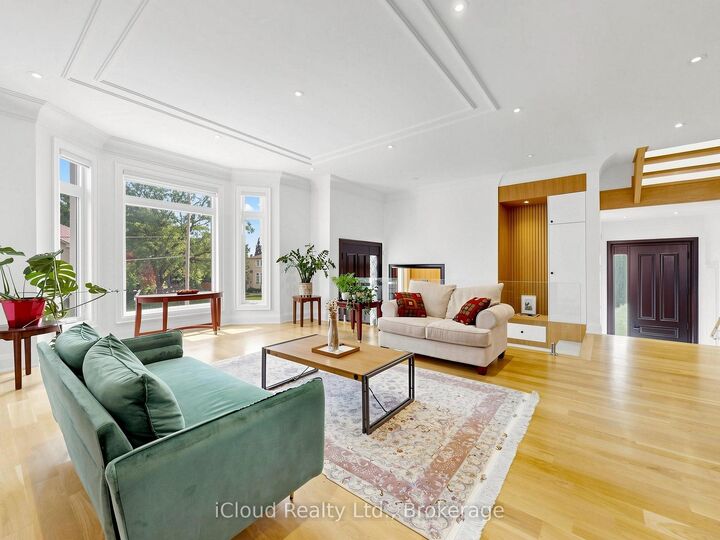 64 Risebrough Avenue — photo 1