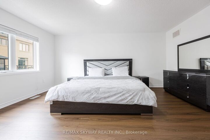 Property Photo: 92 Stedford Crescent ON L7A 4P7