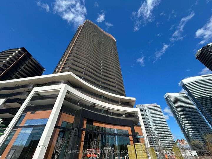 Property Photo:  18 Esther Shiner Boulevard 1205  ON M2K 0J7 
