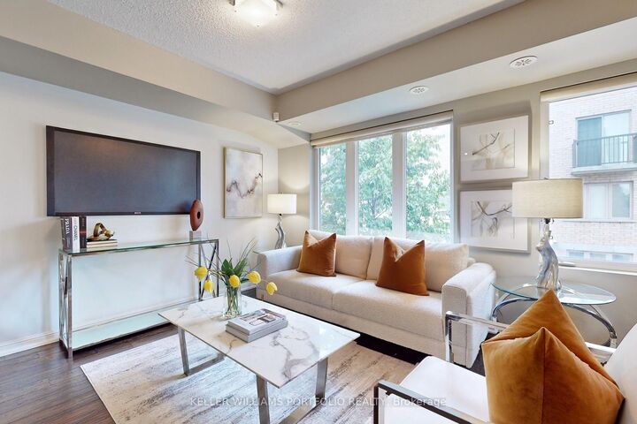 Property Photo:  10 Foundry Avenue 235  ON M6H 0A6 