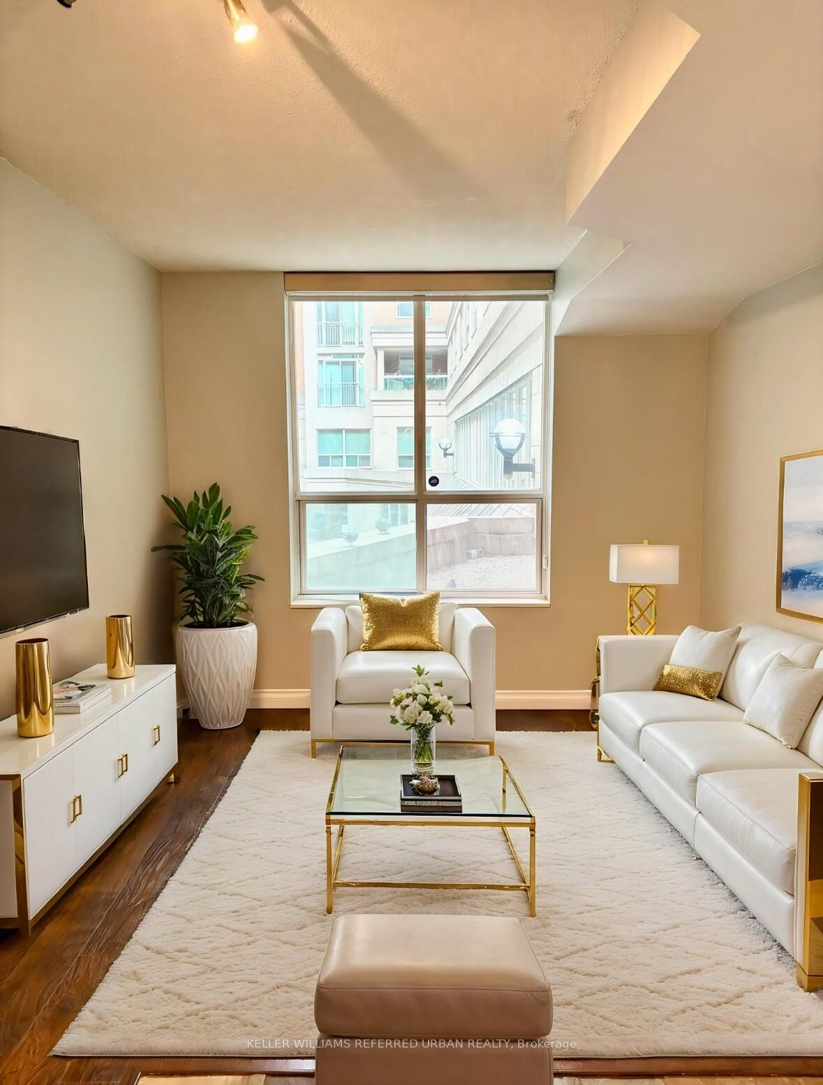 Property Photo:  323 Richmond Street 201  ON M5A 4R3 