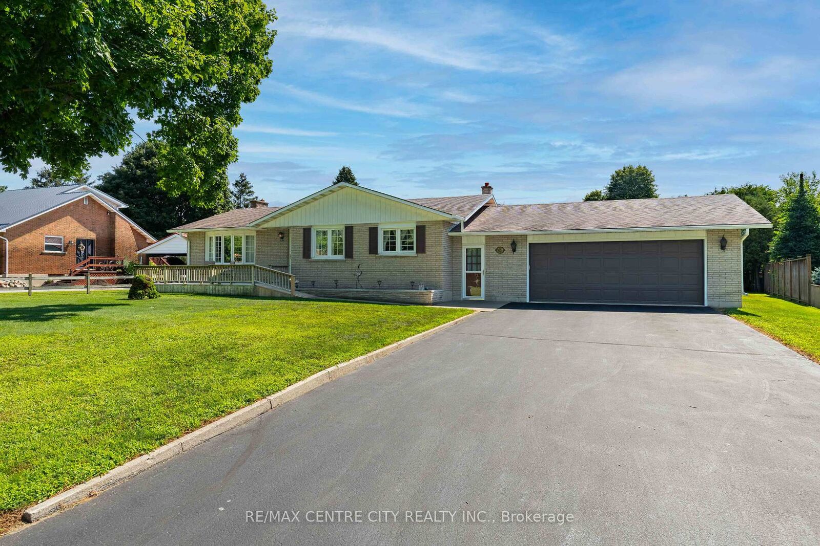 Property Photo:  8114 Sandytown Road  ON N0J 1Y0 