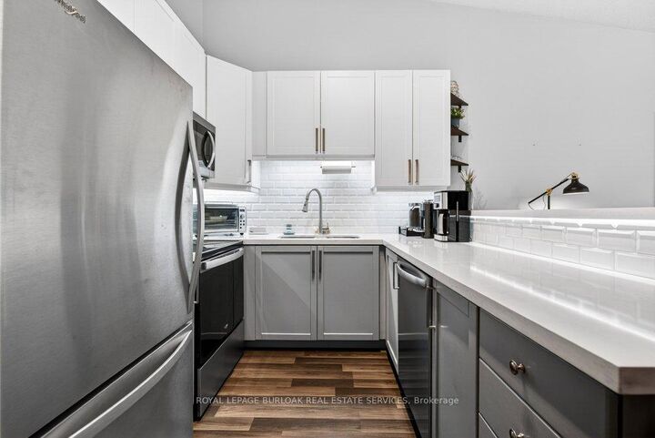 Property Photo: 1820 Walker's Line 403 ON L7M 4V4