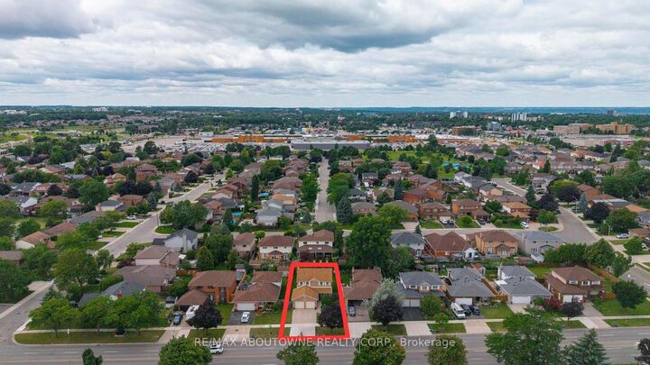 Property Photo:  1018 Upper Sherman Avenue  ON L8V 4Y9 