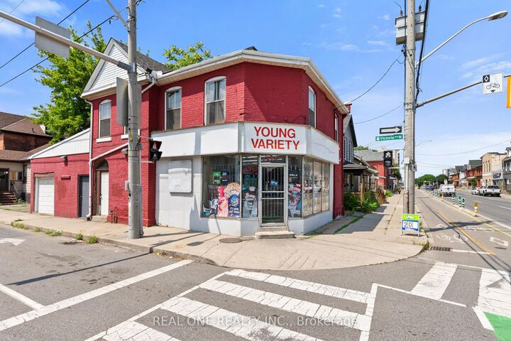 155 Victoria Avenue N — photo 1