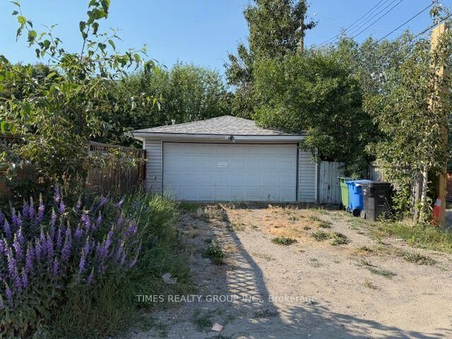Property Photo:  3234 Kinsale Rd. SW N/A  AB T3E 4S2 