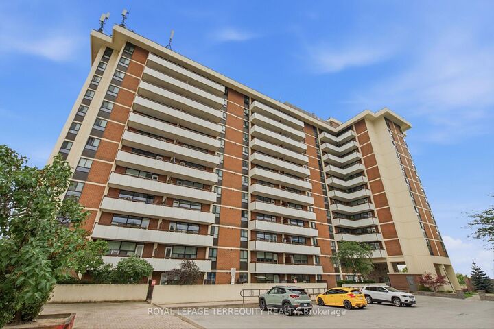 541 Blackthorn Avenue 808 — photo 1