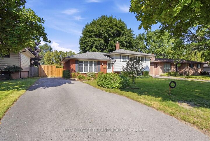 Property Photo: 1175 Lancaster Street ON N5V 2L4