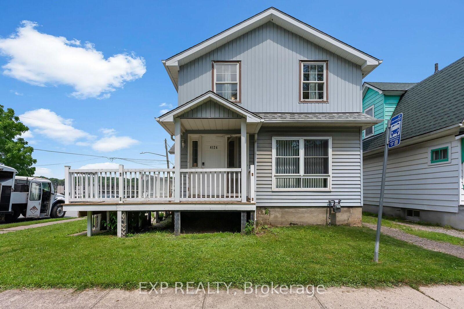Property Photo: 4124 Terrace Avenue W Upper ON L2E 3J3
