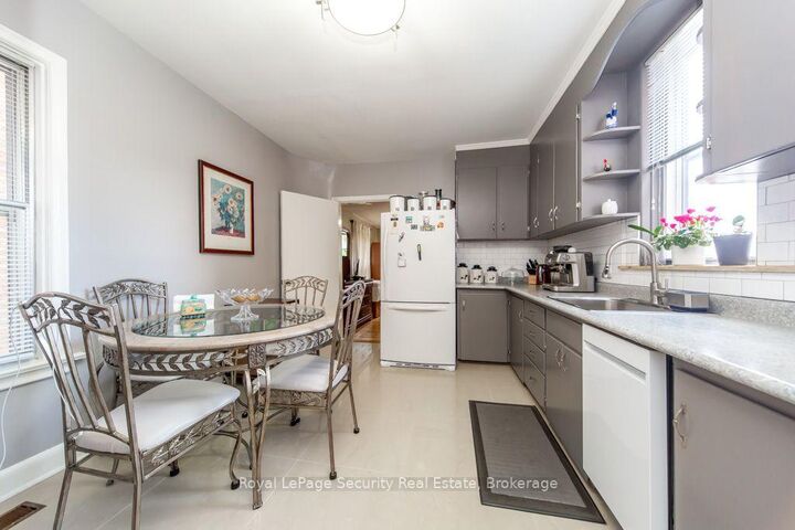 Property Photo:  77 Brandon Avenue  ON M6H 2E2 
