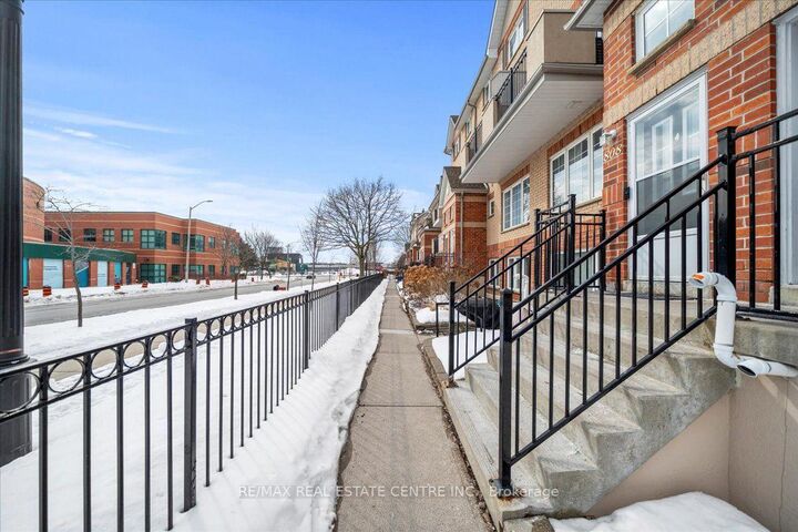 Property Photo: 1400 The Esplanade N/A N 808 ON L1V 6V2