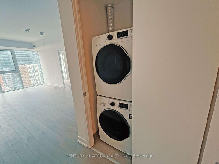 Property Photo: 357 King Street W 1002 ON M5V 0S7