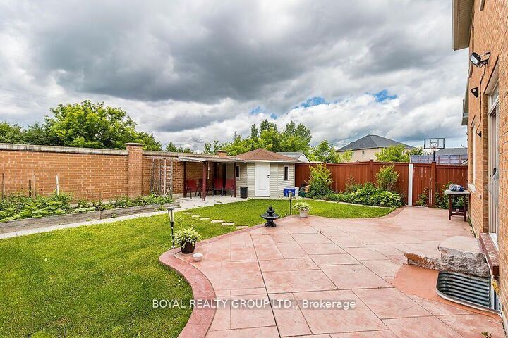 Property Photo: 80 Sleightholme Crescent ON L6P 3E7