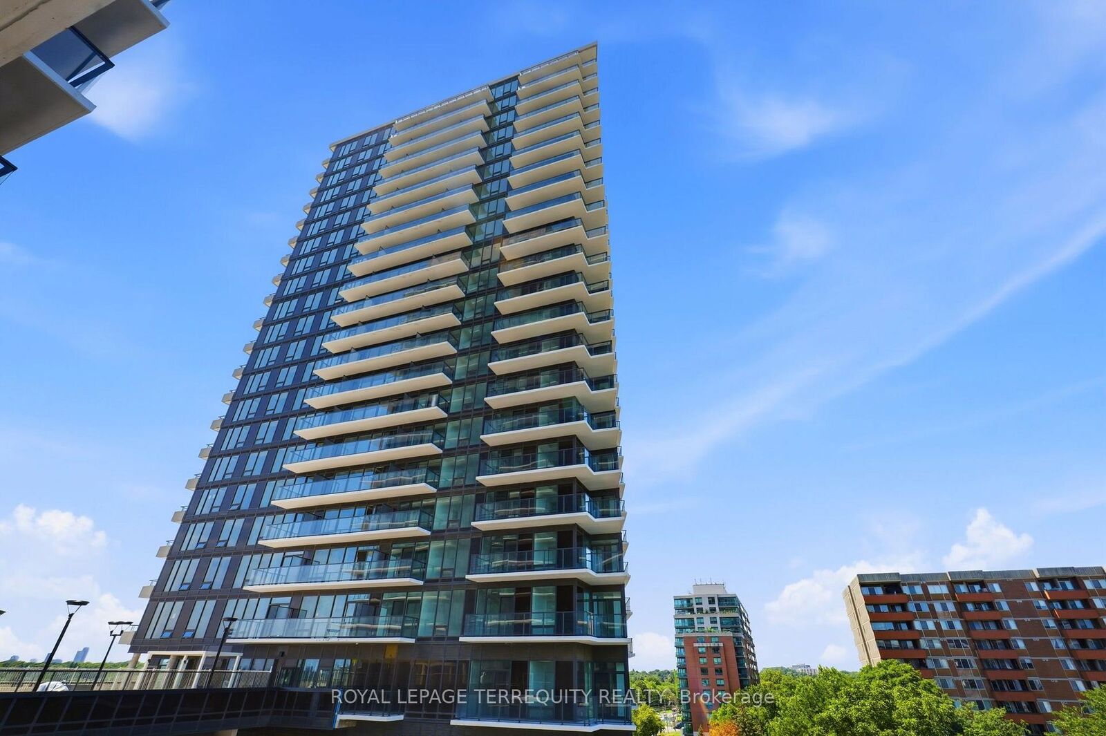 Property Photo:  4010 Eglinton Avenue W 712  ON M9A 0G5 