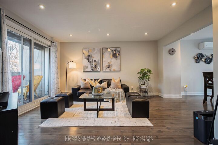 Property Photo:  6780 Formentera Avenue 8  ON L5N 2L1 