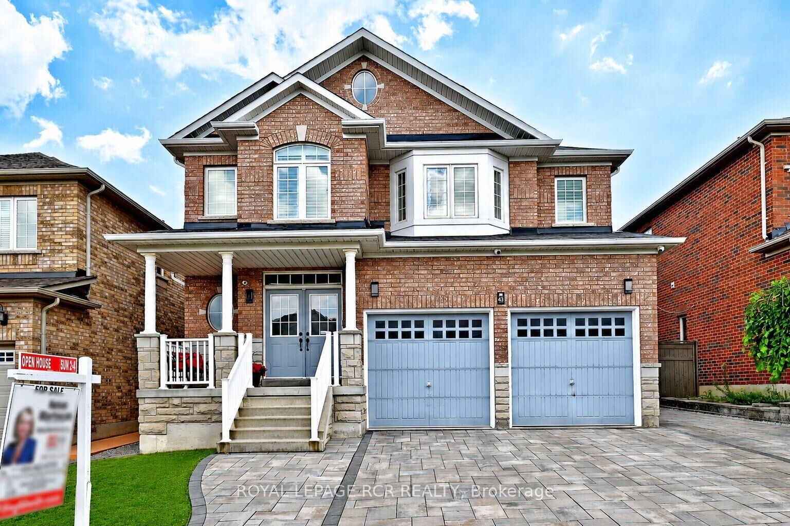 Property Photo: 43 Ivy Glen Drive ON L6A 0P3