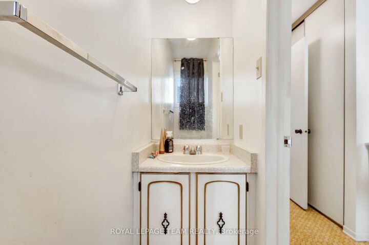 50 Equestrian Drive — photo 1